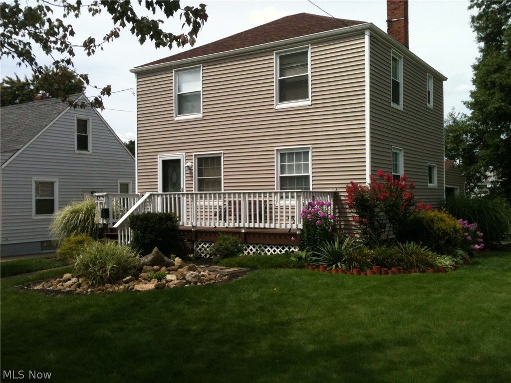 Beautifully updated home waiting for new owners! This home sits on a corner lot gives a open feel. Great landscaping to enhance the look of the home, so its already for you or add your special touch! Close to Heintz Park. The nice mixture of tile and wood through the home. Fresh paint and refinished hardwood floors. Walk out shower in the updated bathroom with glass vessel sink and custom vanity and ceiling treatment make this a great space. Refrigerator is a yr old. Home warranty is included.