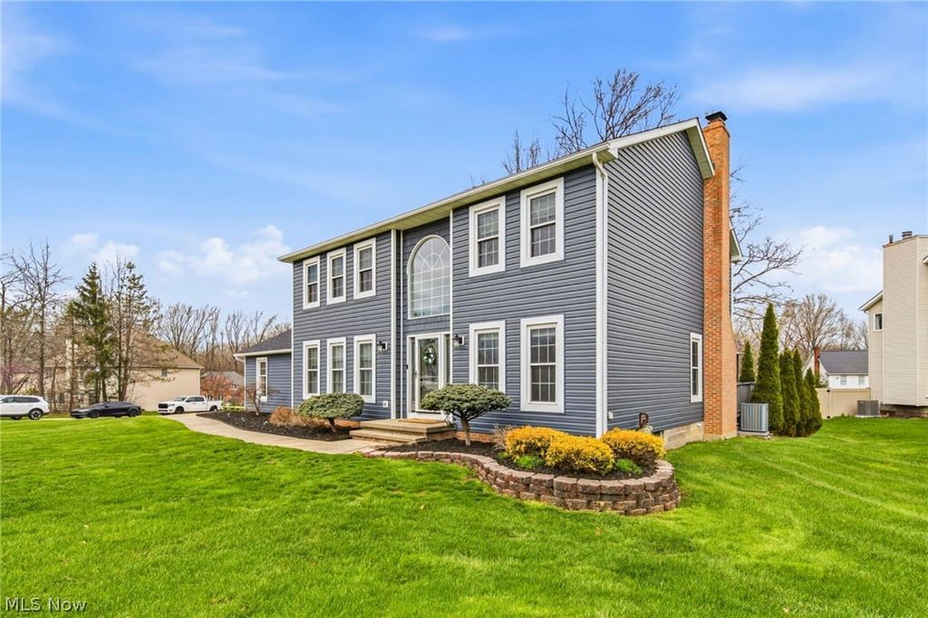 Photo of 7891 Frontier Drive, Mentor, OH 44060 (MLS # 5199617)