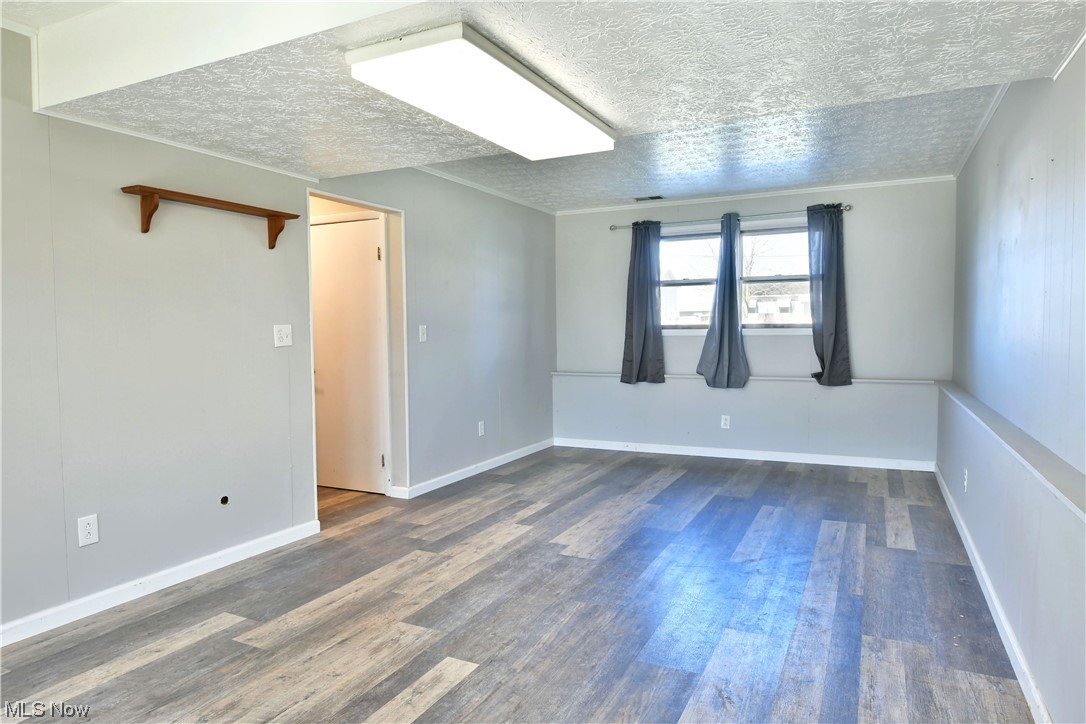 Oakview Manor - Residential