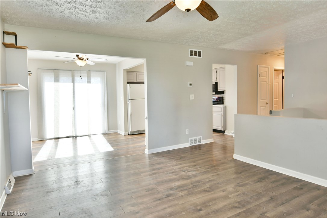 Oakview Manor - Residential