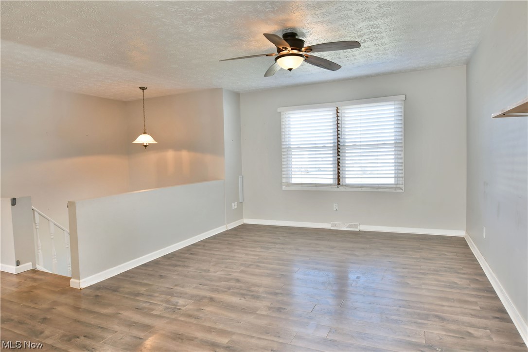 Oakview Manor - Residential