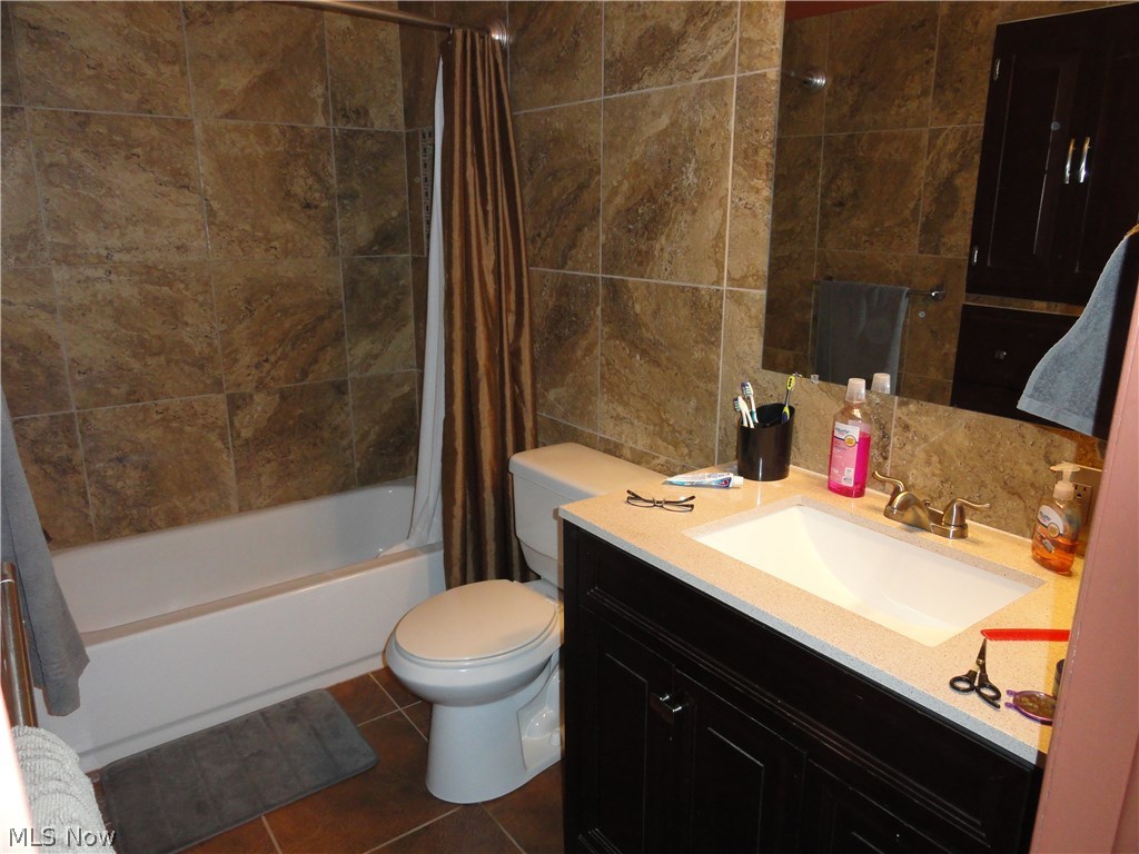 R M Lawrentz Allotment - Residential