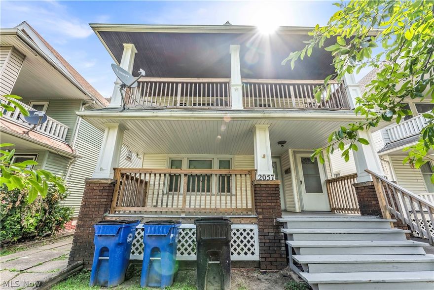 2057 W 91st ST | DN , Cleveland - Spacious 2 bed 1 bath multi-family home! //

$ 925 rent / $ 925 deposit //
$49 application fee per adult //
1-2 pets OK with approved PetScreening and PetFee.(Some breed restrictions apply per HUD guidelines). //
NO SMOKING //
1 time $129 non-refundable set up fee paid at lease signing //

$30/month required resident benefit package; can include personal property/liability insurance for an additional $5/month for $35/month total. //

All applicants are required to fill out a PetScreening application, found on our website directly on the application before being processed. Even if you have NO pets - this application must be filled out. One time, non-refundable pet fee of $200-500 per animal applies to all pets & must be paid prior to or when you pay your first month rent. (No fee for qualified assistance animals). //

Our application is processed through secure site: Findigs, and they require ID and income verification. Without this, your application will not be processed. They offer 24/7 chat support on their application directly if you have any questions. //

BEDROOMS: 2 //
BATHROOMS: 1 //
APPLIANCES PROVIDED: None //
UTILITIES / RESIDENT RESPONSIBILITY: Resident pays gas and electric and is responsible for snow removal. //

Serious inquiries only.