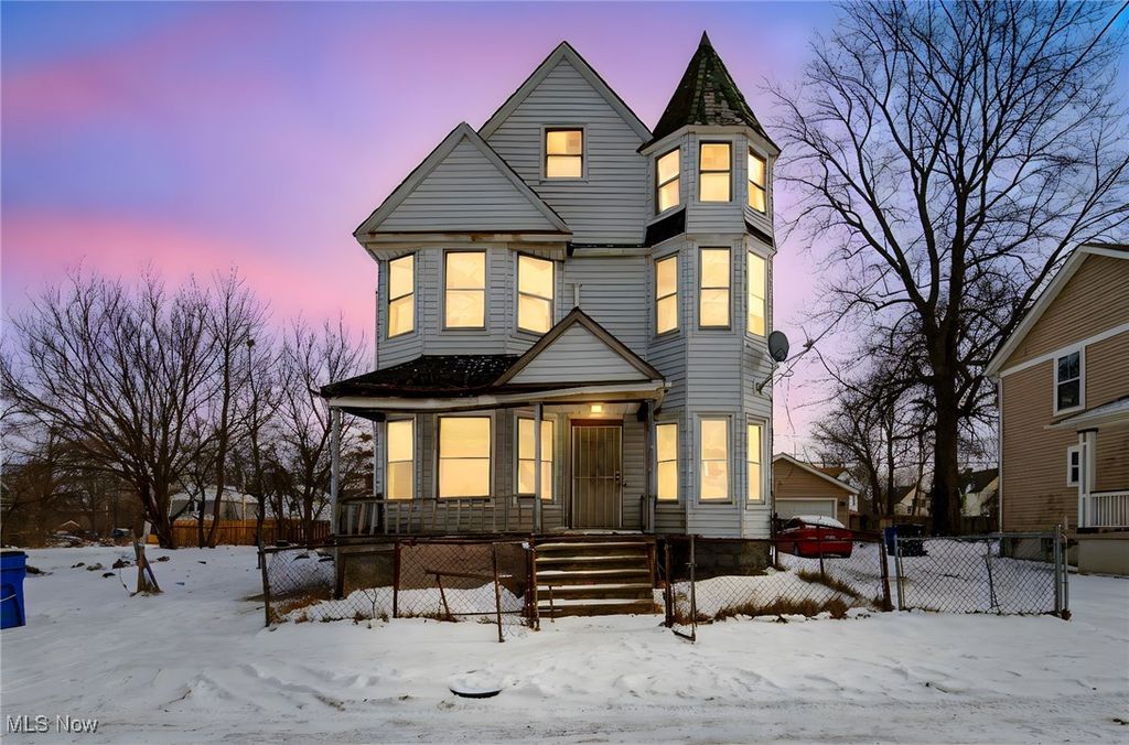 Photo of 1349 E 90th Street, Cleveland, OH 44106 (MLS # 5181696)