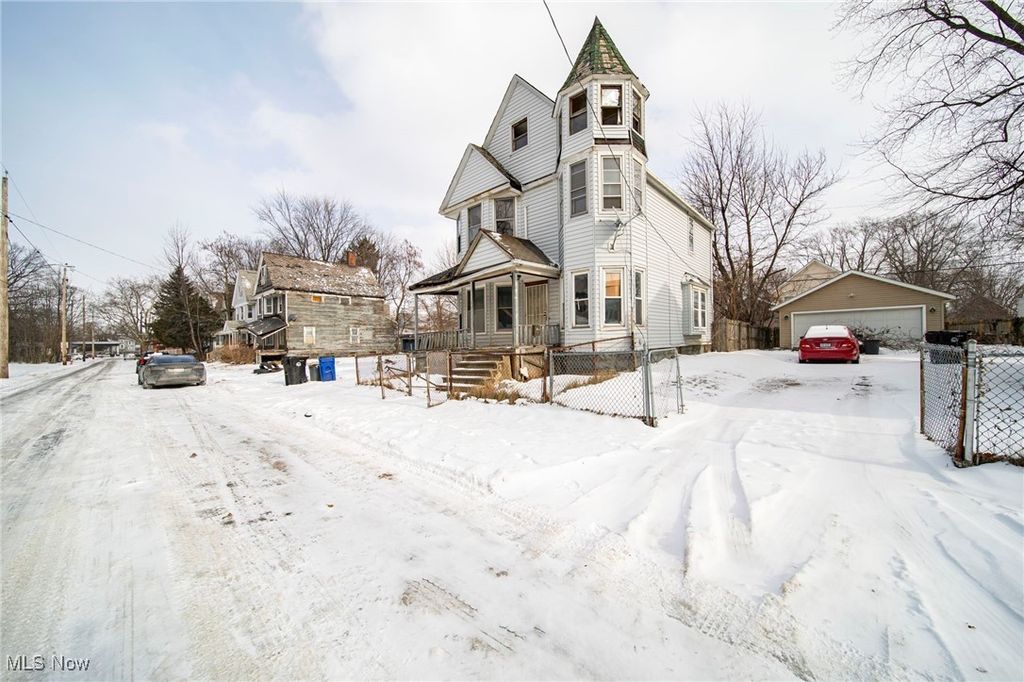 Photo of 1349 E 90th Street, Cleveland, OH 44106 (MLS # 5181696)