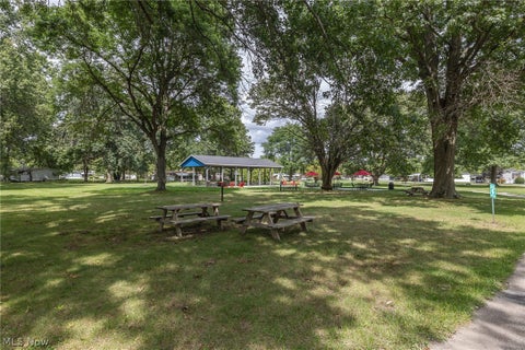 Tiny photo for 39 Periwinkle Drive, Olmsted Township, OH 44138 (MLS # 5247389)