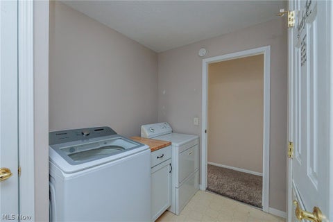 Tiny photo for 39 Periwinkle Drive, Olmsted Township, OH 44138 (MLS # 5247389)