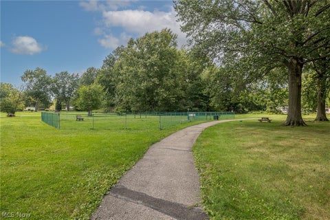Tiny photo for 39 Periwinkle Drive, Olmsted Township, OH 44138 (MLS # 5247389)