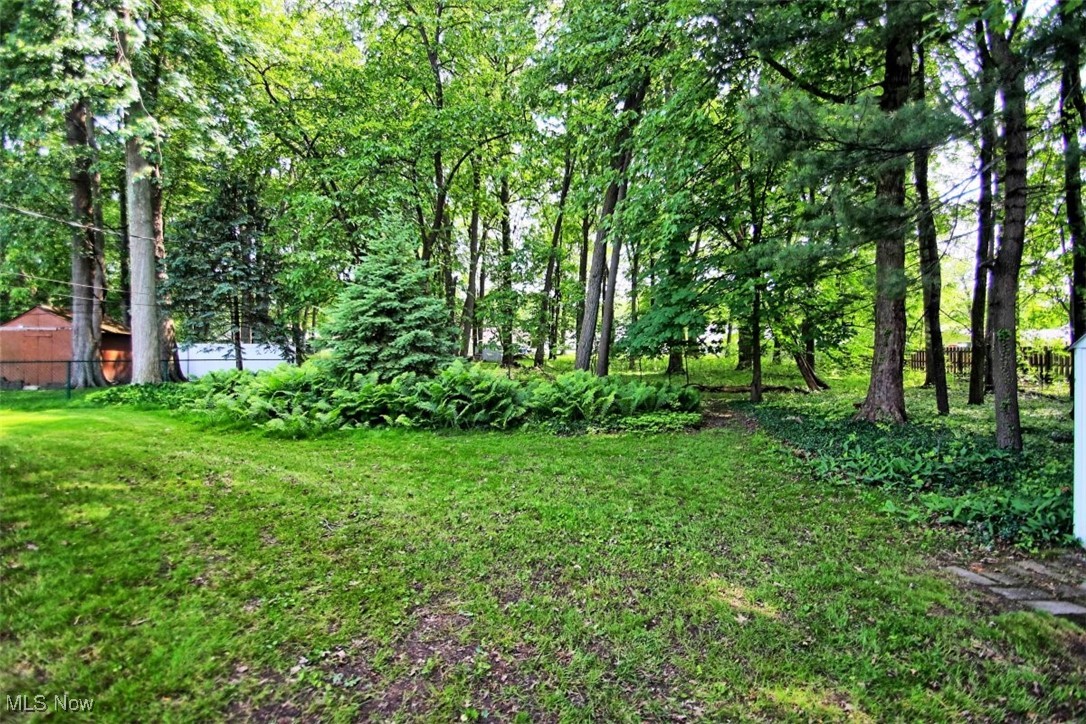 4504 Oak Circle, North Olmsted, Ohio image 25