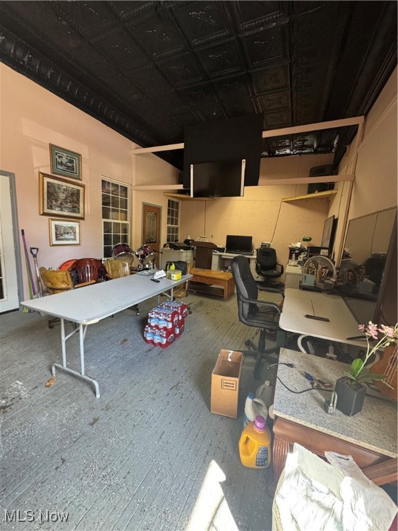 James M Hoyts Sub - Residential Income