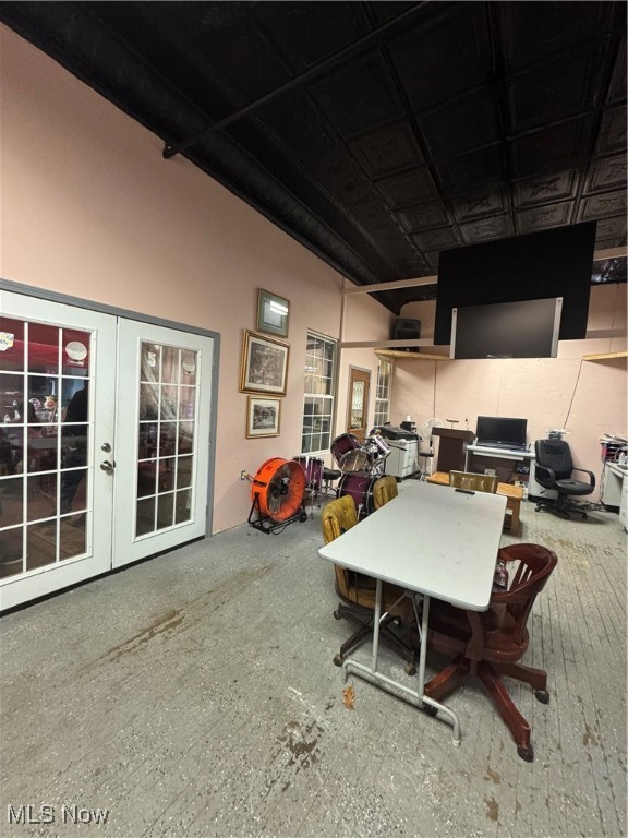 James M Hoyts Sub - Residential Income