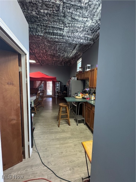 James M Hoyts Sub - Residential Income