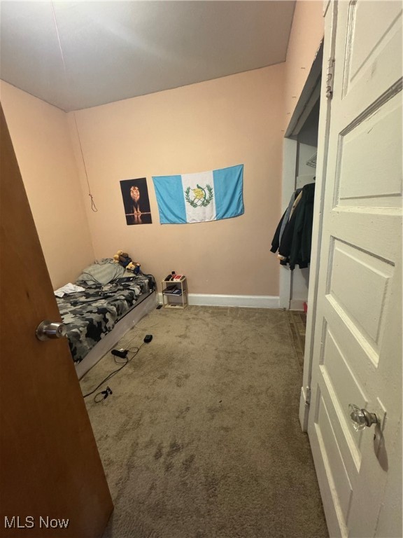 James M Hoyts Sub - Residential Income