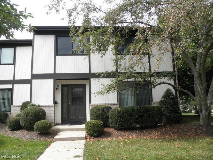 Spacious 3 bedroom townhouse with lots of storage and 1700 sq feet of living space**Eat-in kitchen plus formal dining room**Cozy family room with custom built solid oak floor to ceiling book shelves and entertainment center**Large master bedroom with lots of closet space, spacious  master bath and doors to private balcony**Second full bath for other upstairs bedrooms**Half bath on main floor for guests**Newer hot water tank, stove and dishwasher**Patio doors lead to private patio which is ideal for entertaining**Development amenities include; beautiful lake, large pavilion for your gatherings, basketball courts, bocce ball courts, baseball diamond, playground, picnic areas with tables and grills and lots of green space**Don't miss this exceptional home** Call today!!!