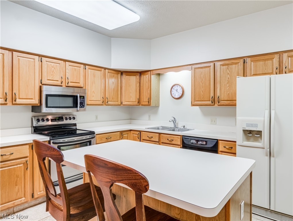 Shady Hollow Condo - Residential