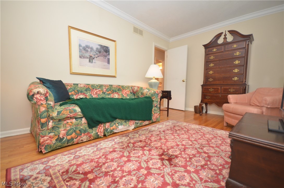 English Oaks Condo - Residential