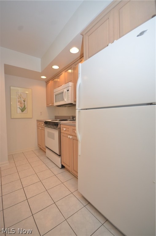 English Oaks Condo - Residential