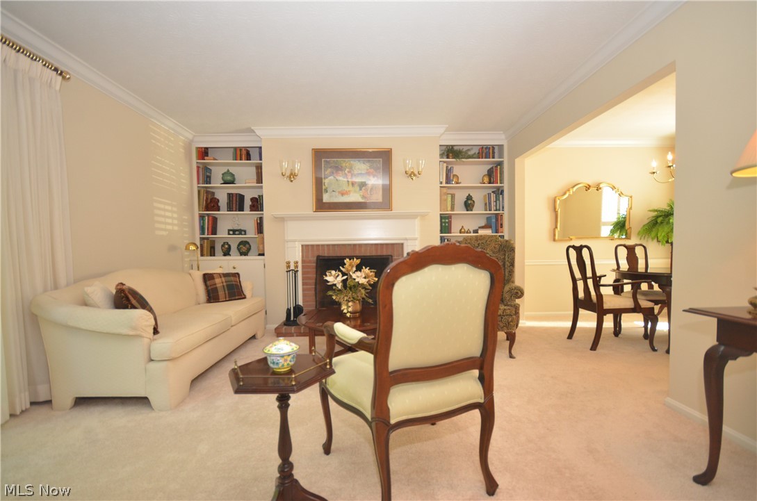 English Oaks Condo - Residential