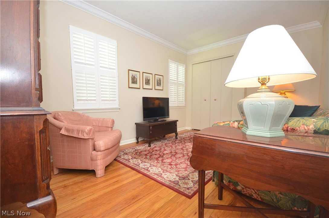 English Oaks Condo - Residential