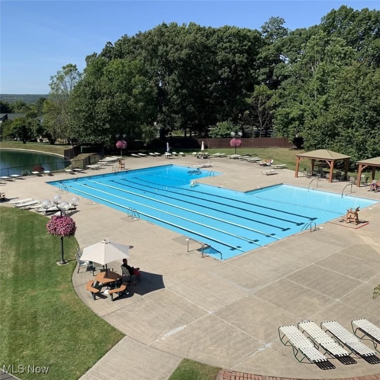 Hemlock Ridge Condo - Residential