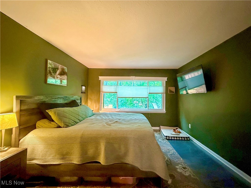 Hemlock Ridge Condo - Residential