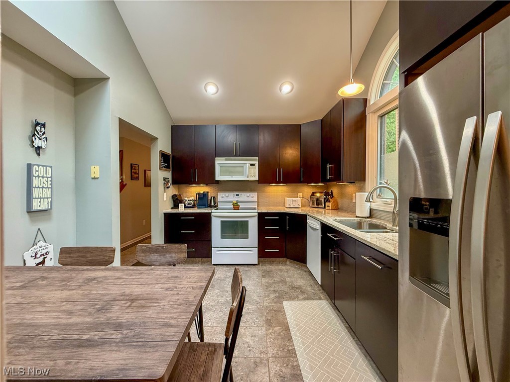 Hemlock Ridge Condo - Residential