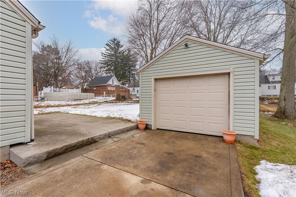 Photo of 1614 Edmeyer Avenue NW, Canton, OH 44708 (MLS # 5187248)