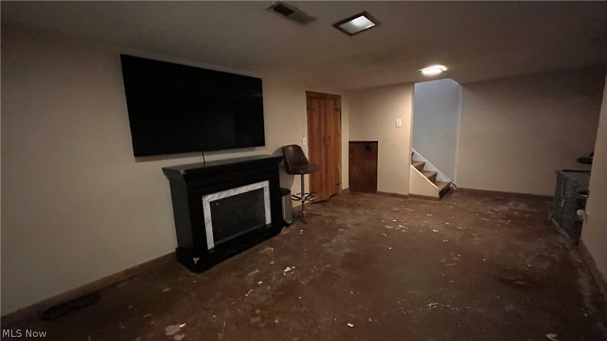 W H Trellings Broadfield - Residential