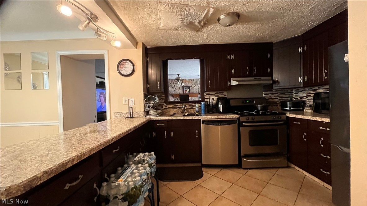 W H Trellings Broadfield - Residential