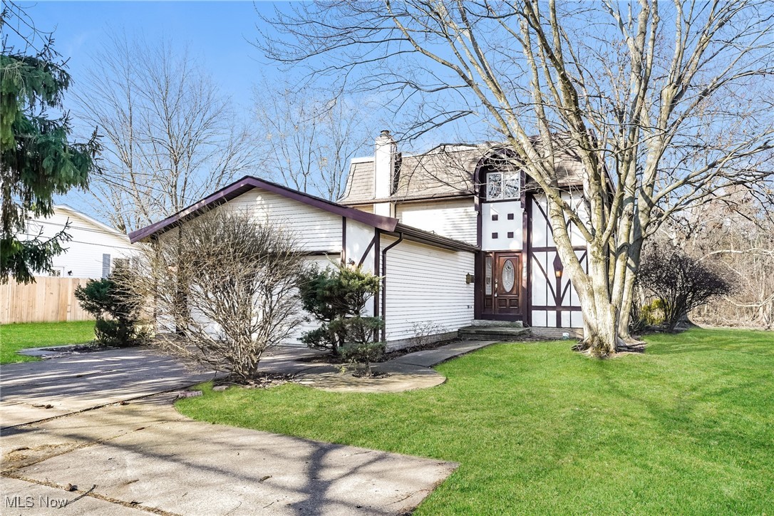 578 N Main Street, Amherst, Ohio image 1