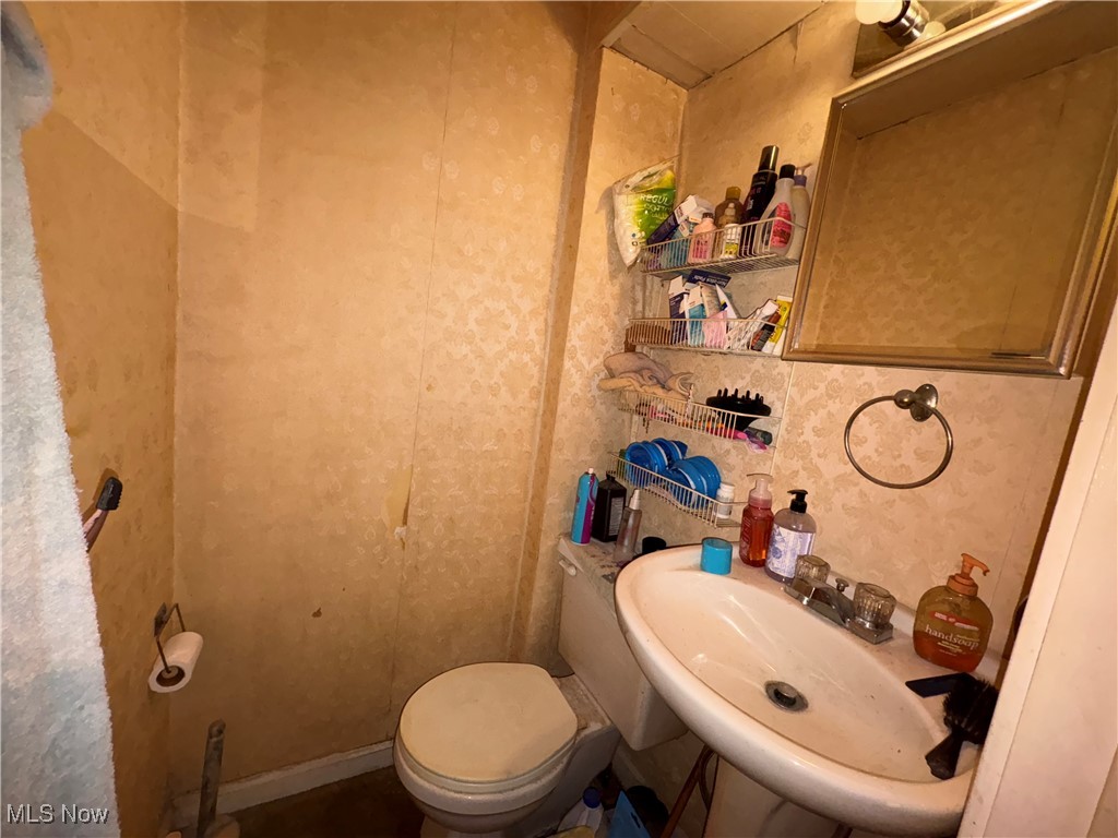 Connecticut Western Reserve - Residential