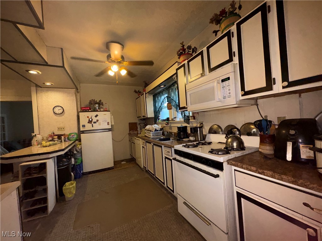 Connecticut Western Reserve - Residential