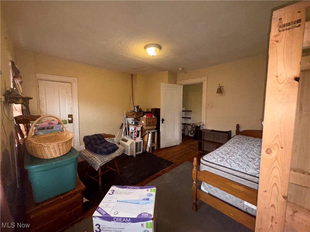 Connecticut Western Reserve - Residential