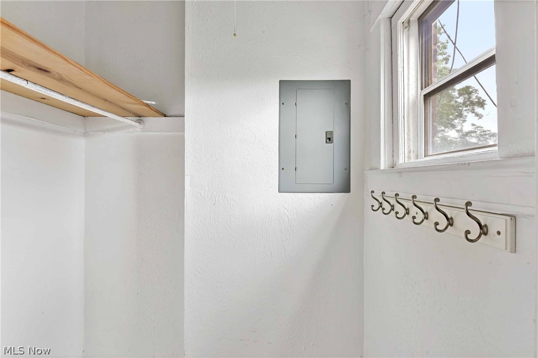 Henry Beach - Residential Lease