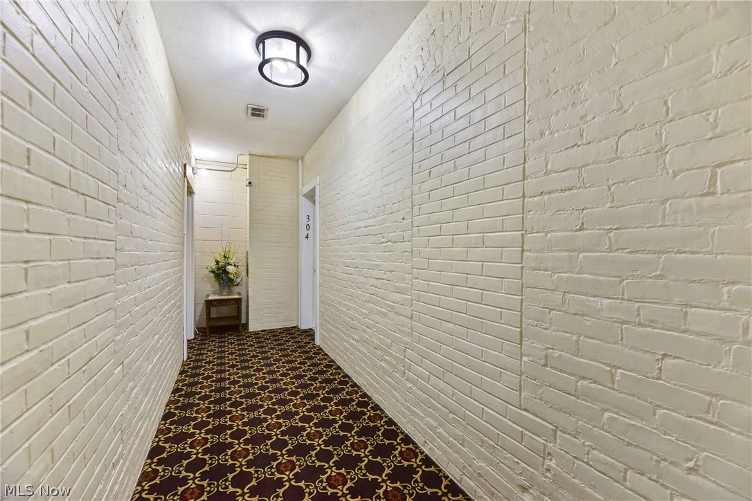 Henry Beach - Residential Lease