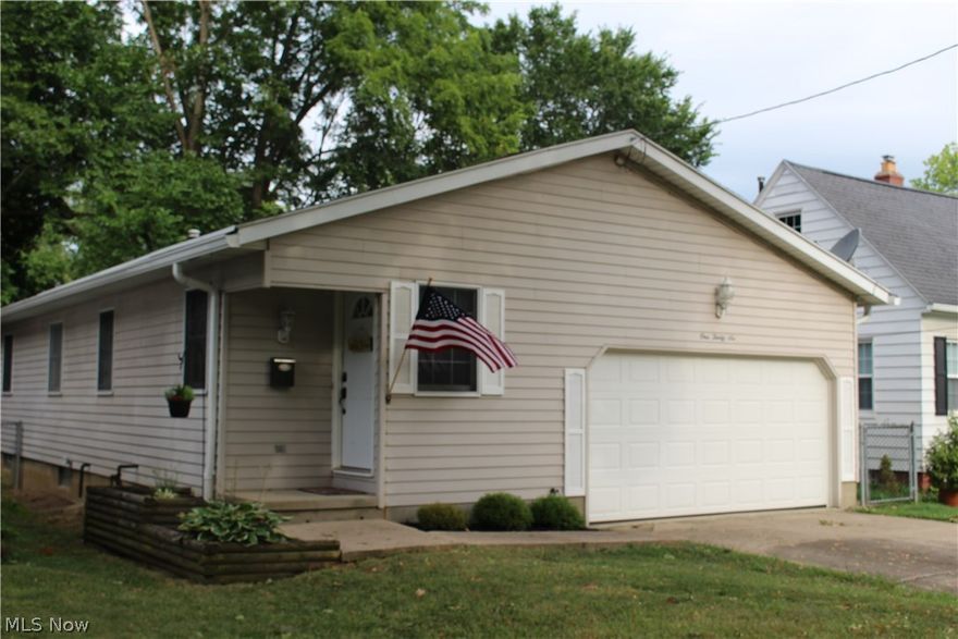 Lovely three bedroom, two full bath ranch in the heart of West Akron!  Bright living space with large eat in kitchen.  Beautifully updated baths.  Recently refinished basement (2017) offers additional living space and includes and wet bar area, basement refrigerator, and possible 4th bedroom/office.  Great space for entertaining guests or enjoying a game! Two car attached garage.  Fully fenced in yard.  Perfect location in a walkable neighborhood near Hardesty park and the new plaza in Wallhaven which includes restaurants, shops and the new Whole Foods 365.
