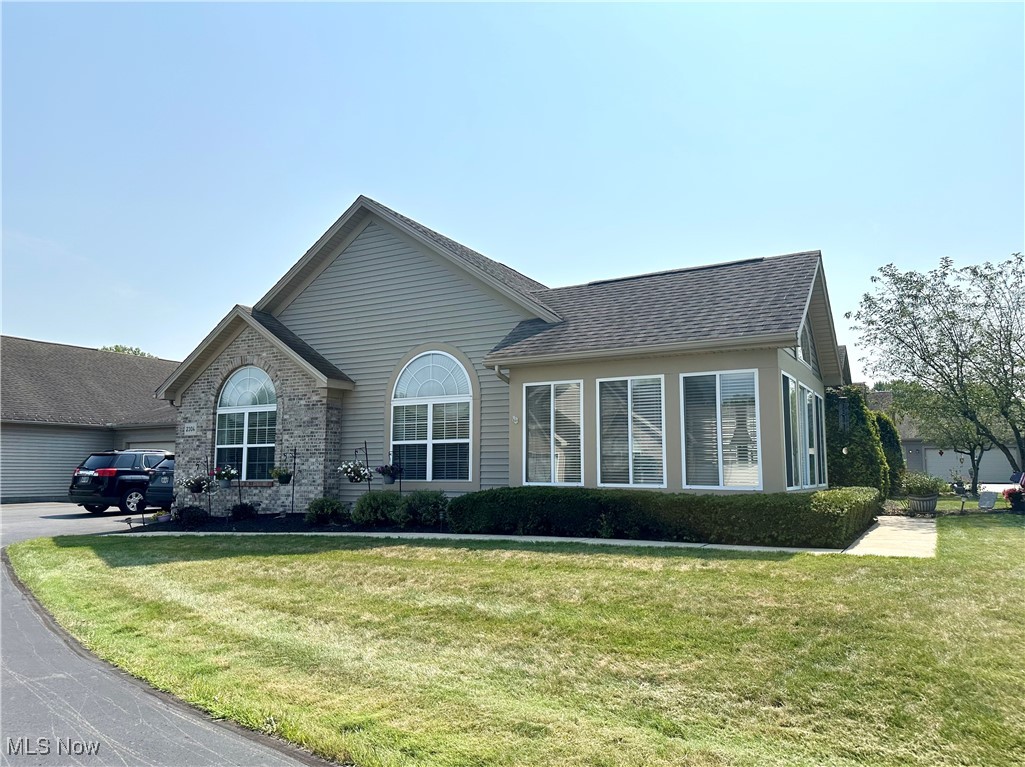 2304 Willow Brook Drive, Warren, Ohio image 37