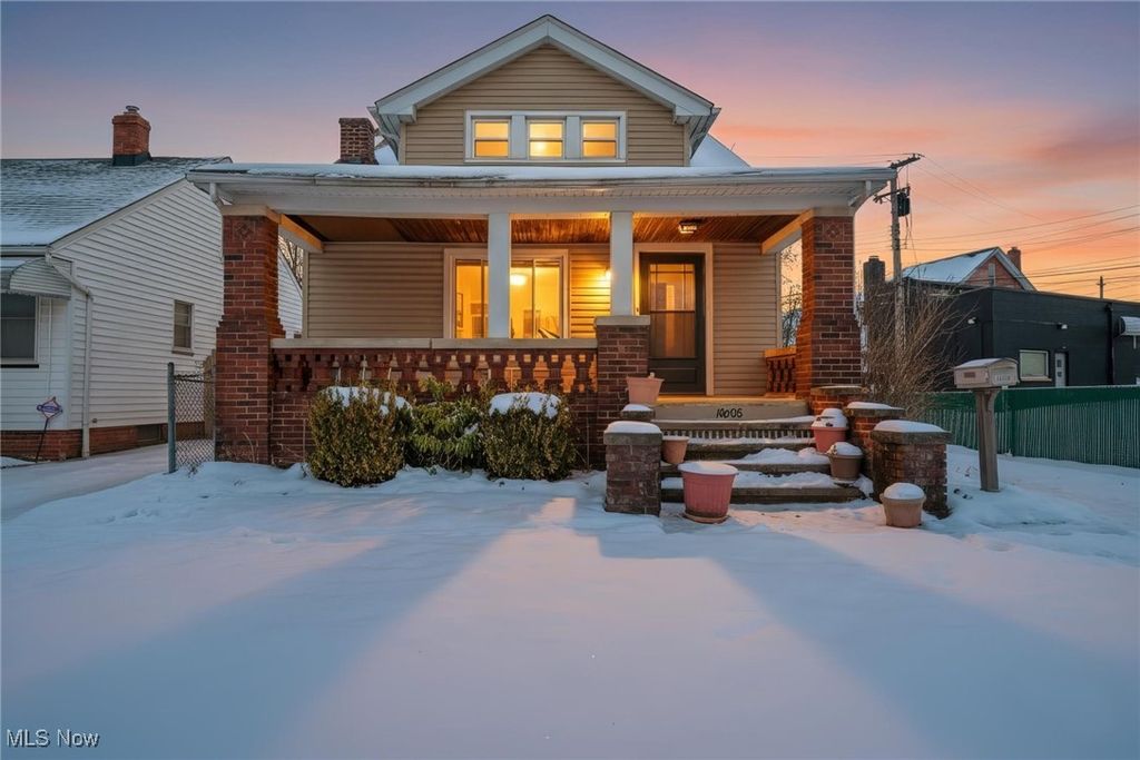 Photo of 10608 Wadsworth Avenue, Garfield Heights, OH 44125 (MLS # 5176686)