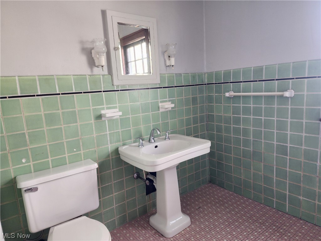 Pfeifer Hemmer Add - Residential Lease