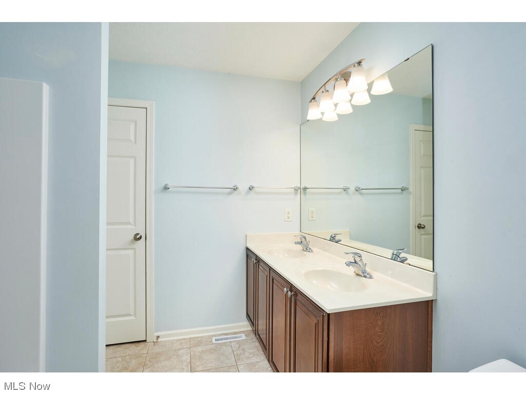 Ridgewood Falls - Residential