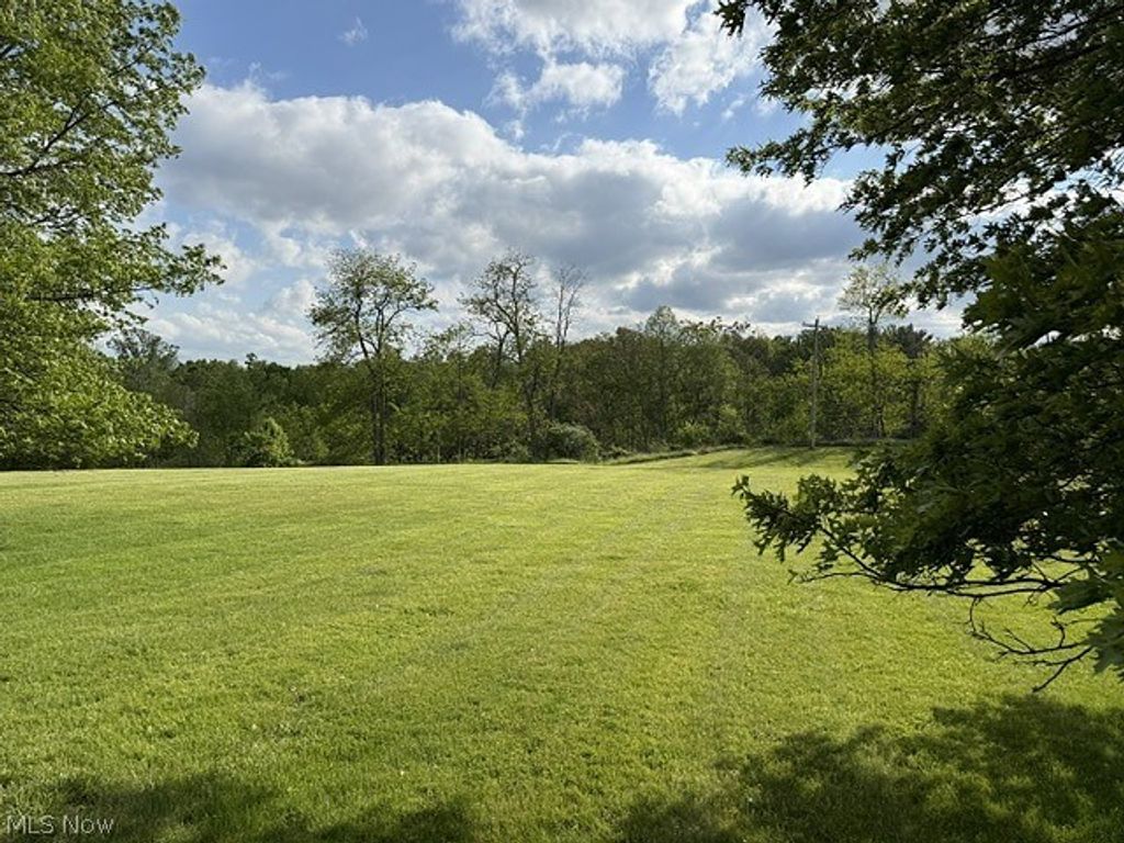 Photo of 4020 Dillon Hills Drive, Nashport, OH 43830 (MLS # 5207877)
