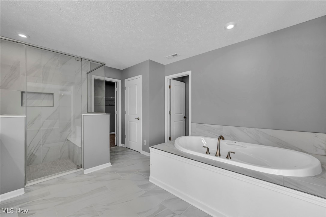 FIELDSTONE LANDING - Residential