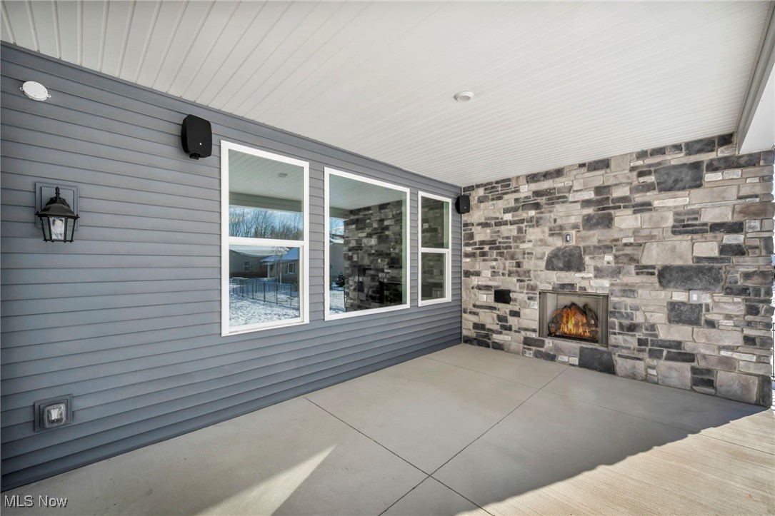 FIELDSTONE LANDING - Residential