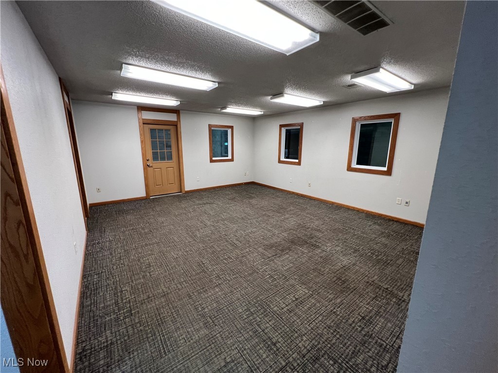 D D Davis 03 - Commercial Lease