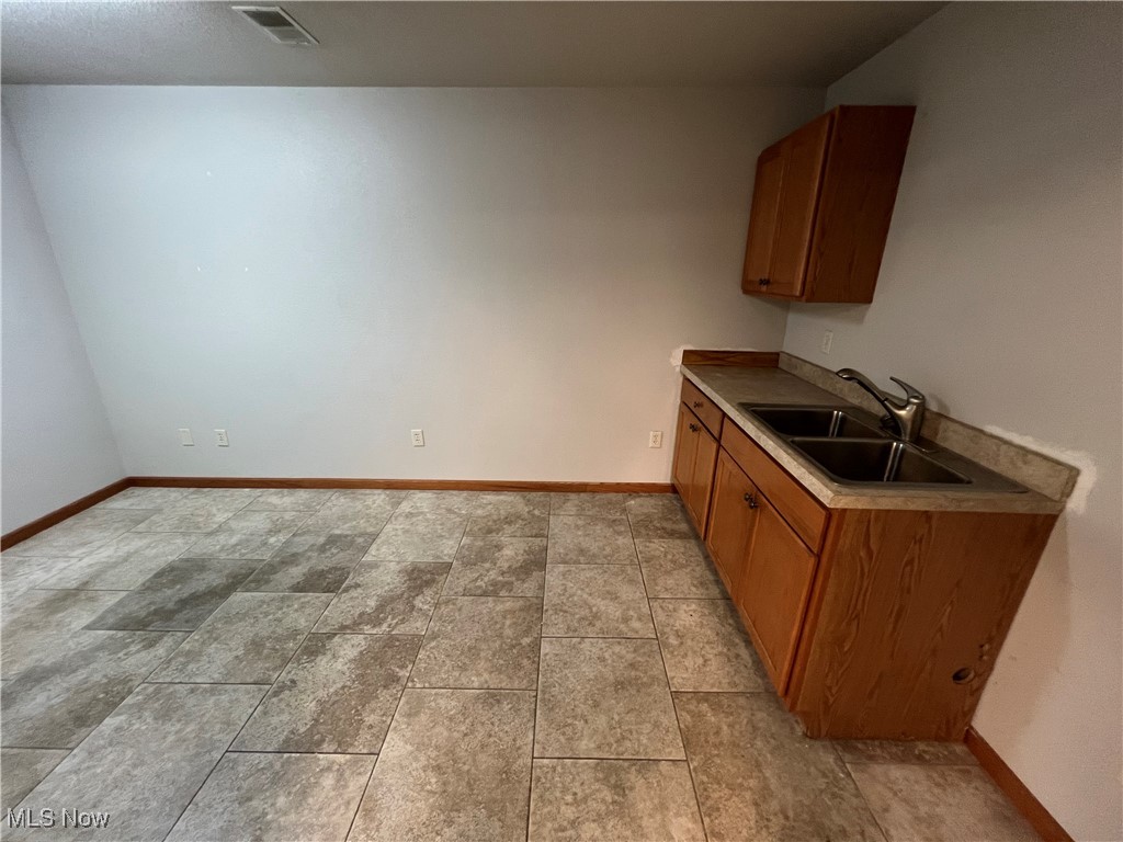 D D Davis 03 - Commercial Lease