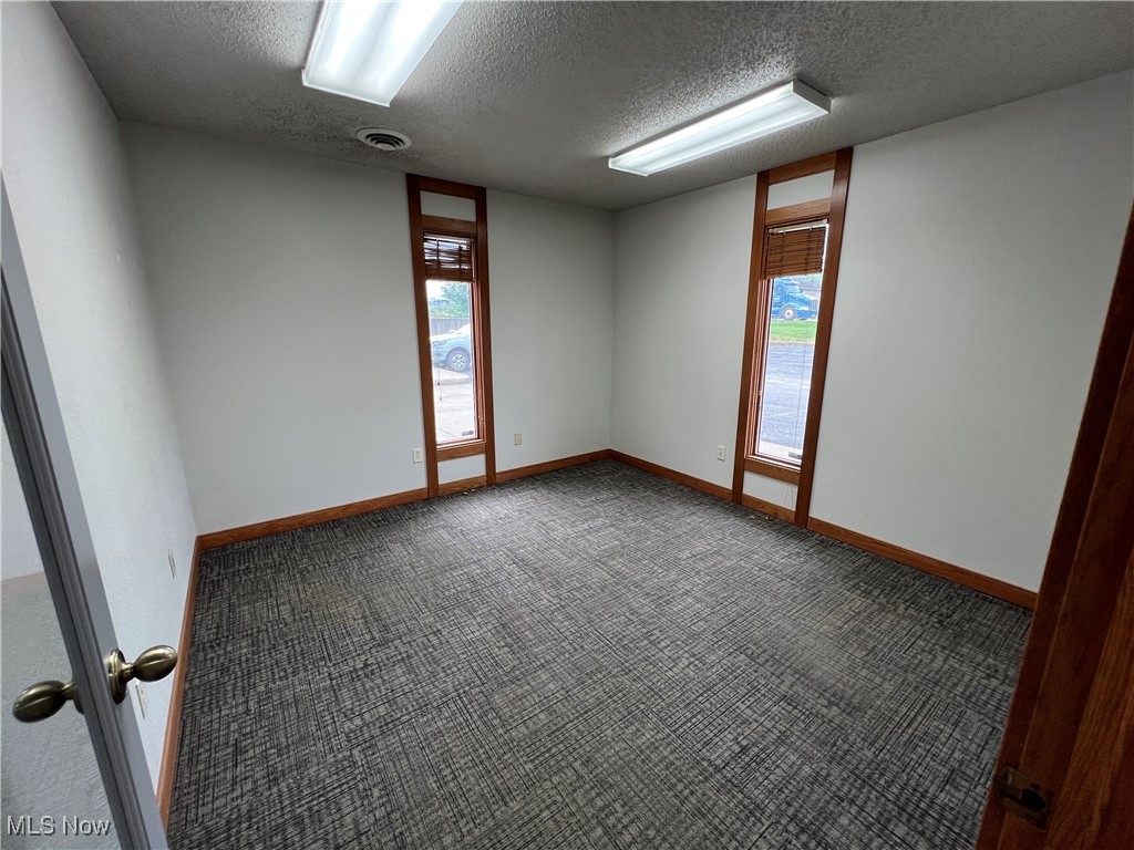 D D Davis 03 - Commercial Lease