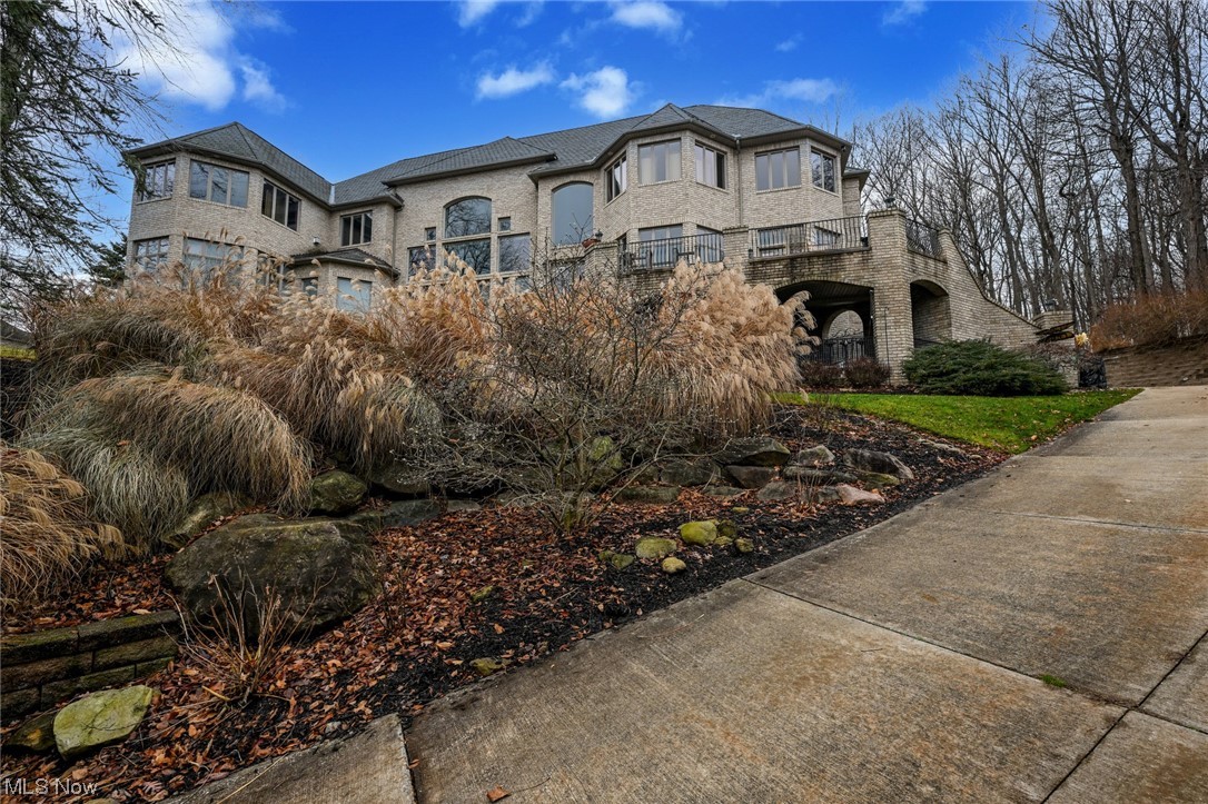 Summit - Residential