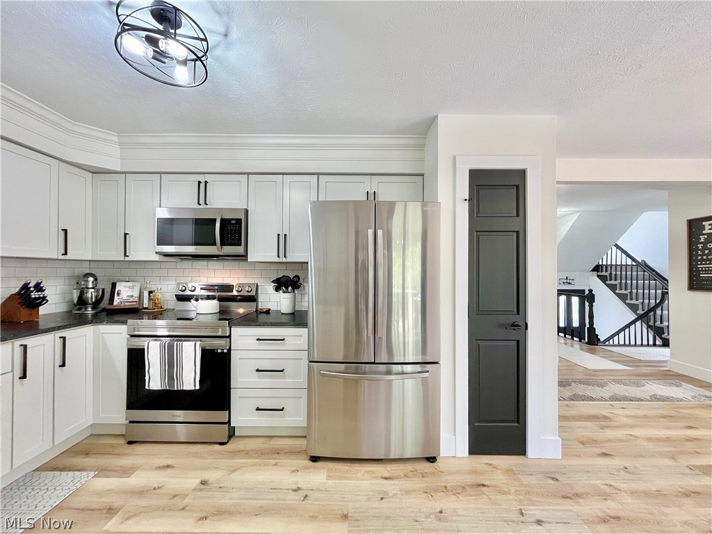 The Woods At Lake Medina - Residential