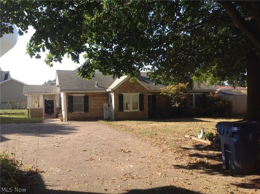 Includes additional parcel! See MLS# 3942491. Both houses offer rental income potential or in-law suite. Paved driveway and off-street parking. Close to Barberton Hospital, medical offices and shopping.