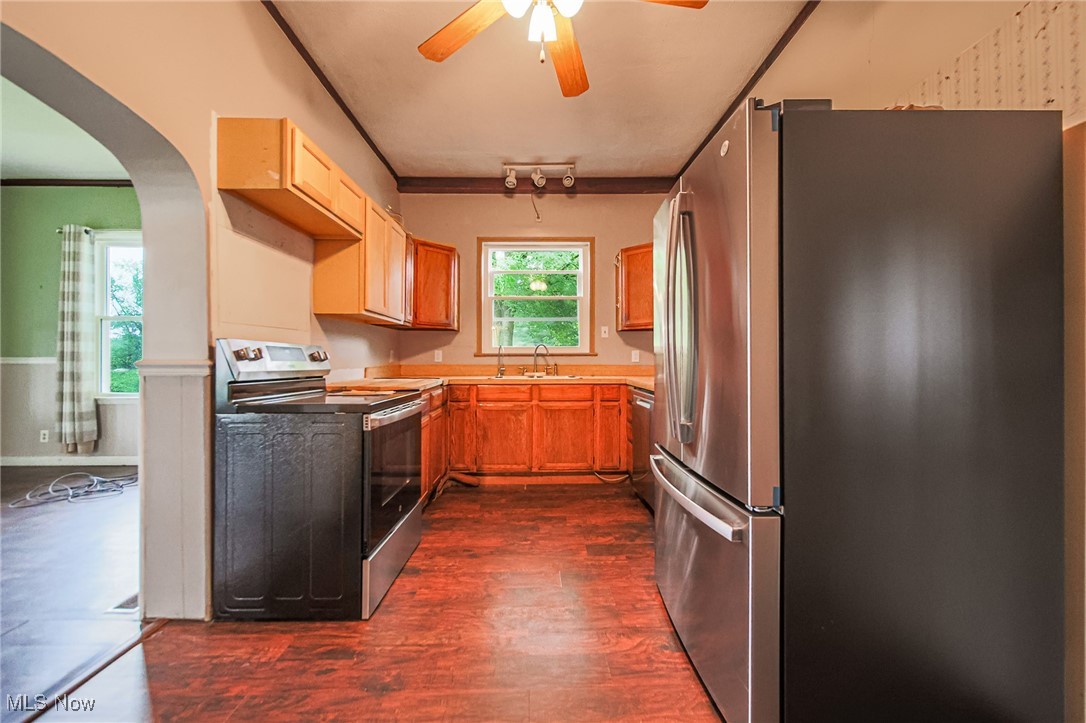 2461 Peters Creek Road, Cambridge, Ohio image 7